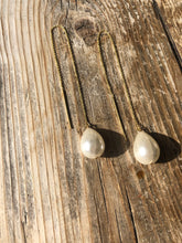 Girl With A Pearl Threader Earrings - Gold